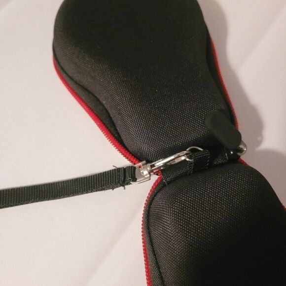 JBL CLIP travel case red black zip wrist string Shockproof Shell Protect… - Picture 4 of 12
